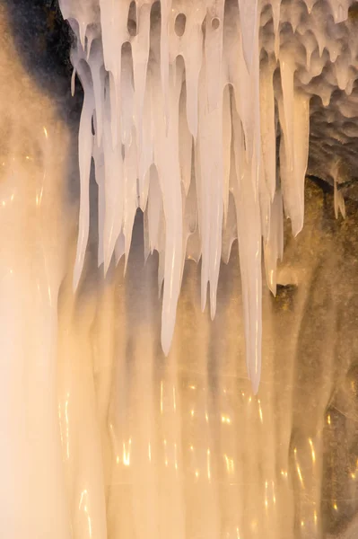 Veduta Dei Ghiaccioli Sul Lago Baikal Siberia Russia — Foto Stock