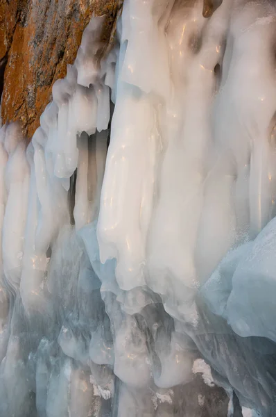 Άποψη Του Icicles Στη Λίμνη Βαϊκάλη Σιβηρία Ρωσία — Φωτογραφία Αρχείου