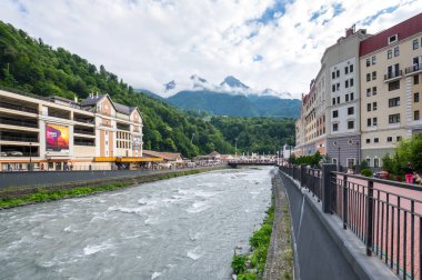 Rosa Khutor dağ Kayak Merkezi Görünümü