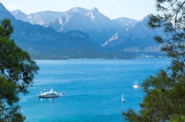 Kemer, Türkiye'deki dağlar görünümünü