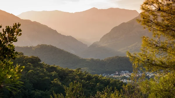 View of mountains in Kemer, Turkey — Stock Photo, Image