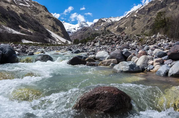 Caucasus mountains in Russia — Stock Photo, Image