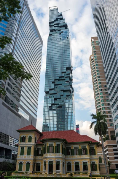 Pohled na moderní budovy v Bangkoku — Stock fotografie