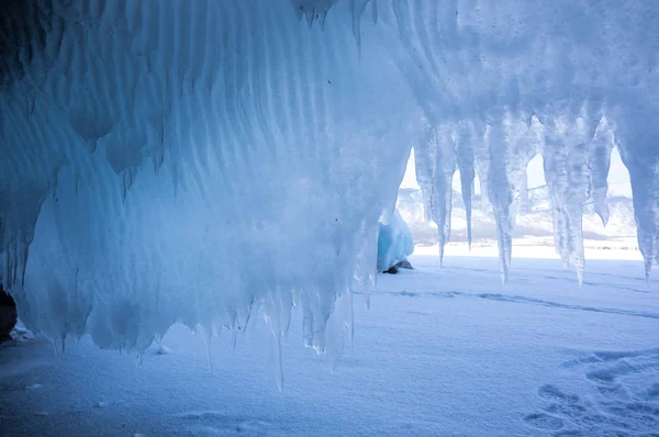 Ice cave on Lake Baikal — Stock Photo, Image