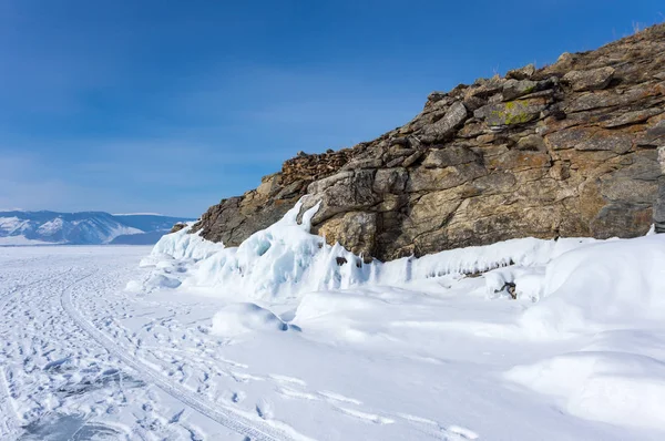 Lago Baikal no inverno — Fotografia de Stock