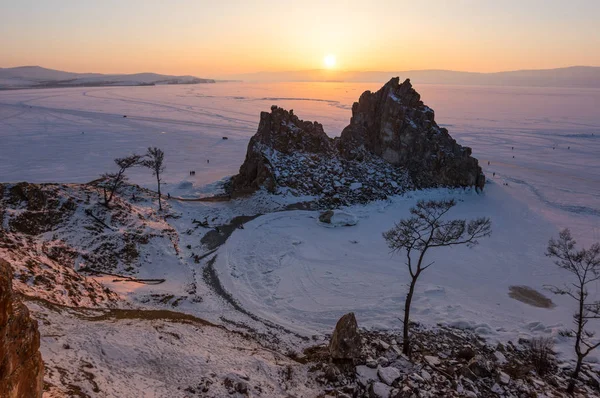 Cabo Burkhan en la isla Olkhon en el lago Baikal —  Fotos de Stock