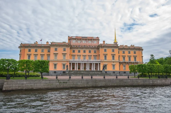 Mihajłowskij zamek w Sankt Petersburgu — Zdjęcie stockowe