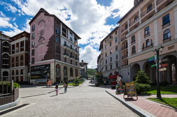 Vista de la estación de esquí de montaña Gorky Gorod — Foto de Stock