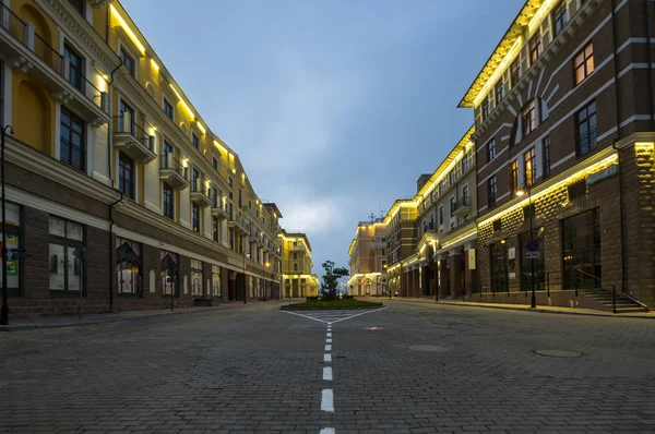 Utsikt över Gorky Gorod mountain ski resort — Stockfoto