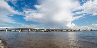 Saint-Petersburg ve Fin Körfezi 'nin panoramik manzarası