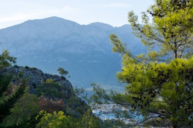 Kemer, Türkiye'deki dağlar görünümünü