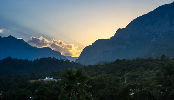 View of mountains in Kemer, Turkey — Stock Photo, Image