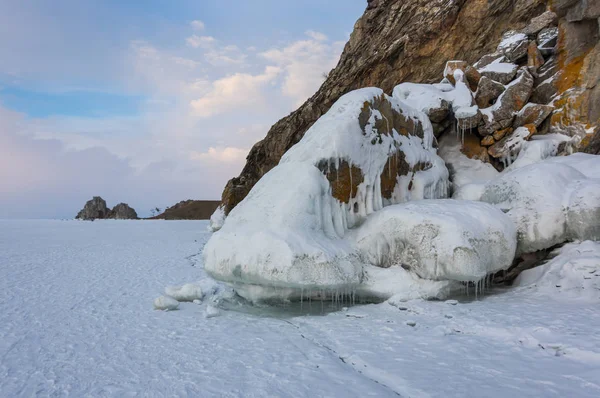 Lago Baikal no inverno — Fotografia de Stock