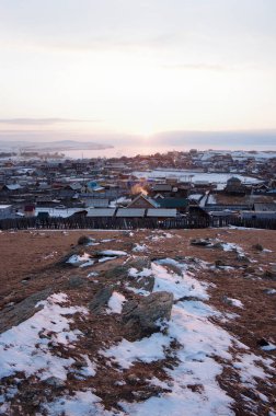 Kışın Huzhir köyü