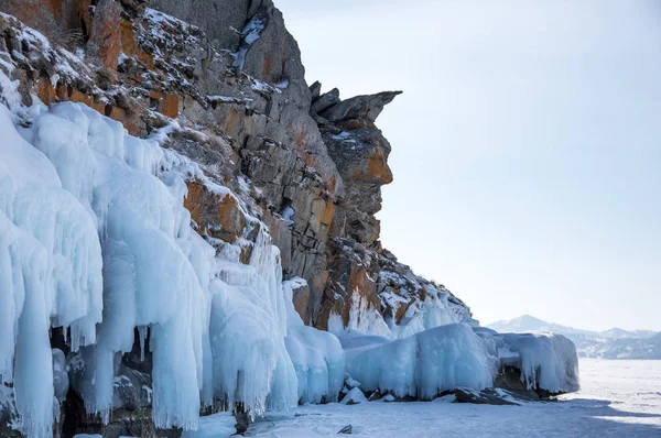 The coast of Lake Байкал — стоковое фото