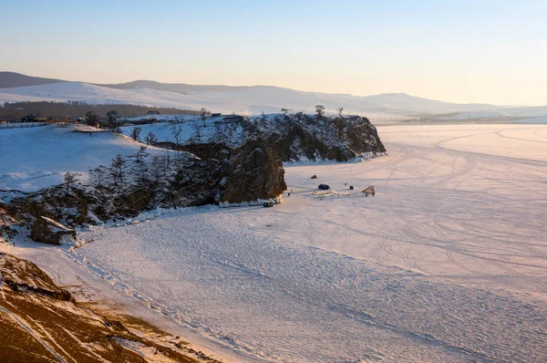 La costa de la isla de Olkhon — Foto de Stock