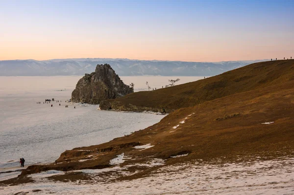 Cabo Burkhan en la isla Olkhon en el lago Baikal — Foto de Stock