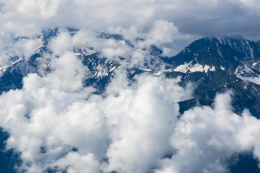 Kafkas Dağları'nın görünümü