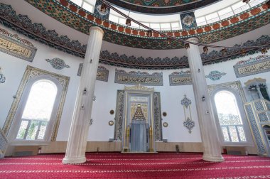 Kemer'de Camii