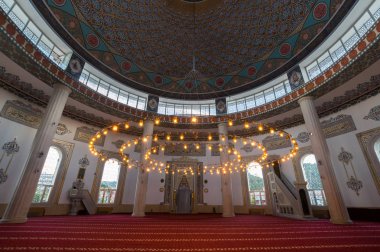 Kemer'de Camii