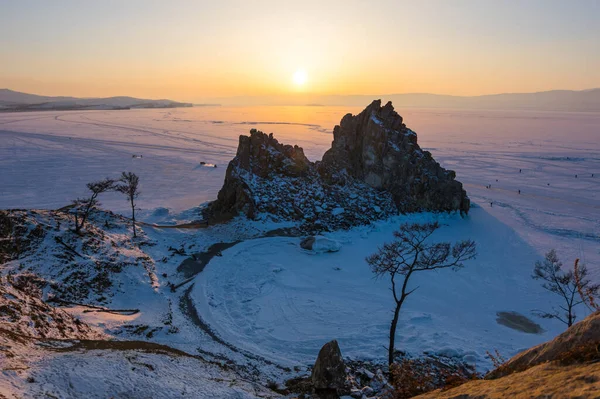 Cabo Burkhan Shaman Rock Isla Olkhon Lago Baikal Siberia Rusia — Foto de Stock