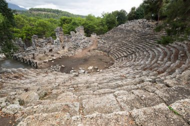Antik Lycia kıyısındaki Phaselis kalıntıları, antik Yunan ve Roma şehri. Antalya 'nın Kemer ilçesine bağlı Tekirova ilçesinin kalıntıları modern ilçenin kuzeyinde yer almaktadır.
