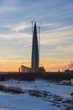 Lakhta Merkezi ve Finlandiya Körfezi 'nin panoramik manzarası, Saint-Petersburg, Rusya