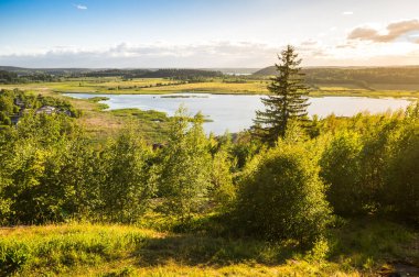 Finlandiya sınırına yakın Ladoga Gölü 'nün kuzey ucunda yer alan Rusya' nın Karelia Cumhuriyeti 'nin Sortavala kentindeki Kuhavuori Dağı.
