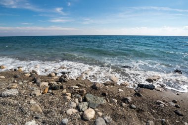 Akdeniz kıyıları Kemer, Antalya ilinin sahil beldesi ve ilçesi Akdeniz kıyısında Türkiye kıyıları
