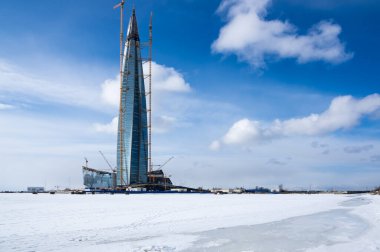 Lakhta Merkezi ve Finlandiya Körfezi 'nin panoramik manzarası, Saint-Petersburg, Rusya