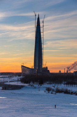 Lakhta Merkezi ve Finlandiya Körfezi 'nin panoramik manzarası, Saint-Petersburg, Rusya