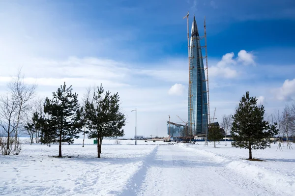 Saint-Petersburg parkı, Finlandiya Körfezi kıyısındaki Saint-Petersburg, Rusya