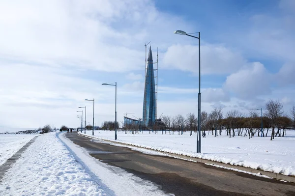 Saint-Petersburg parkı, Finlandiya Körfezi kıyısındaki Saint-Petersburg, Rusya
