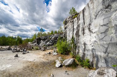 Ruskeala dağ parkındaki İtalyan mermer ocağı, Karelia, Rusya