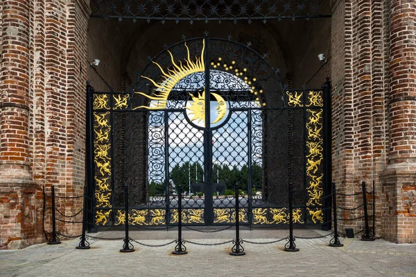 Lutande Tower Syuyumbike Även Kallad Khan Moskén Förmodligen Den Mest — Stockfoto