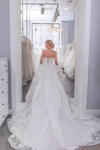 Young Woman Wedding Dress Store — Stock Photo, Image