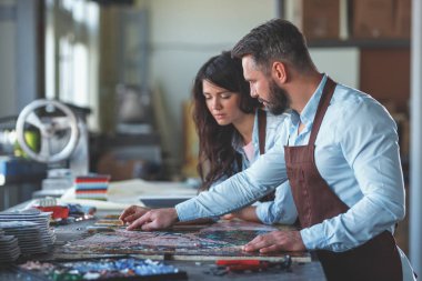 Mozaik atölye ile genç profesyoneller