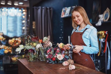 Buket sayaç ile güzel çiçekçi