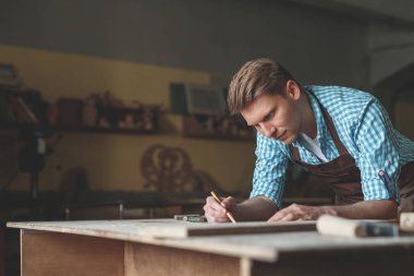 Marangozluk sonra işte genç profesyonel