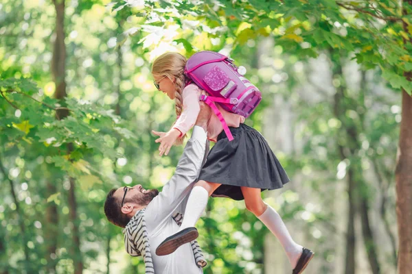 Happy Little Girl Father Park — Stock Photo, Image