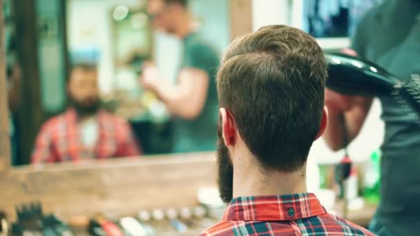 Homens Fazendo Styling Barbearia — Vídeo de Stock