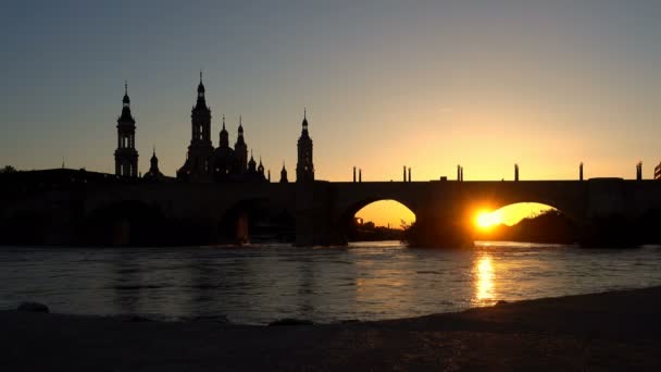 Timelapse Catedral Española Aire Libre — Vídeo de stock