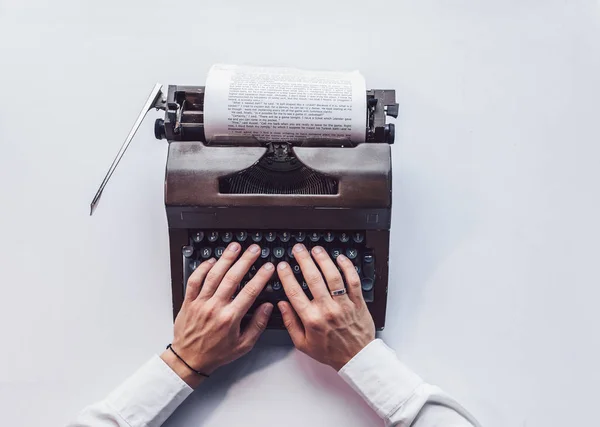 Typen Van Jonge Schrijver Close — Stockfoto