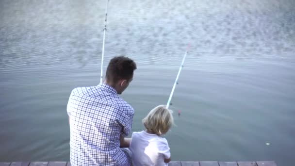 Pai Filho Pesca Livre — Vídeo de Stock