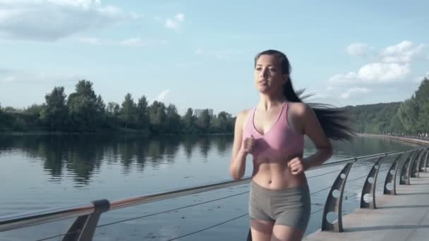 Joven Atleta Corriendo Parque — Vídeos de Stock