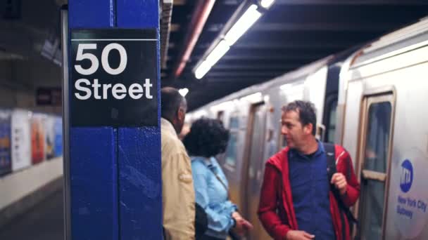 Люди Нью Йорку Метро — стокове відео