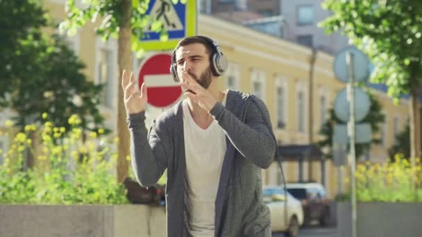 Young Dancing Man Outdoors — Stock Video