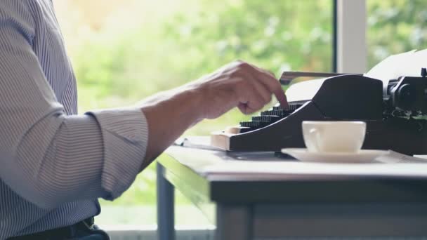 Young Man Typing Typewriter Close — Stock Video