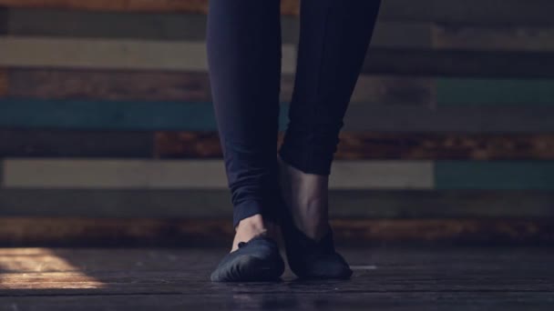 Kadın Ayakları Closeup Dans — Stok video