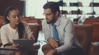 Kapalı toplantıda Professional